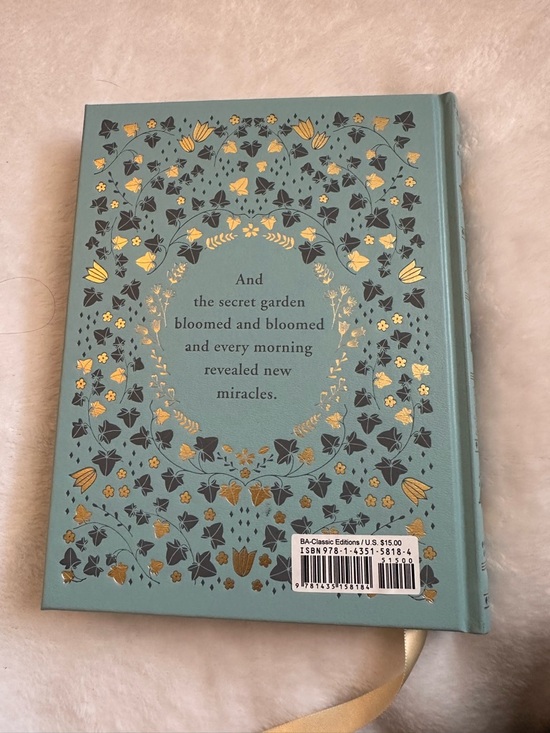 The Secret Garden Novel - Gold Sprayed Edges NWOT - Picture 3 of 5